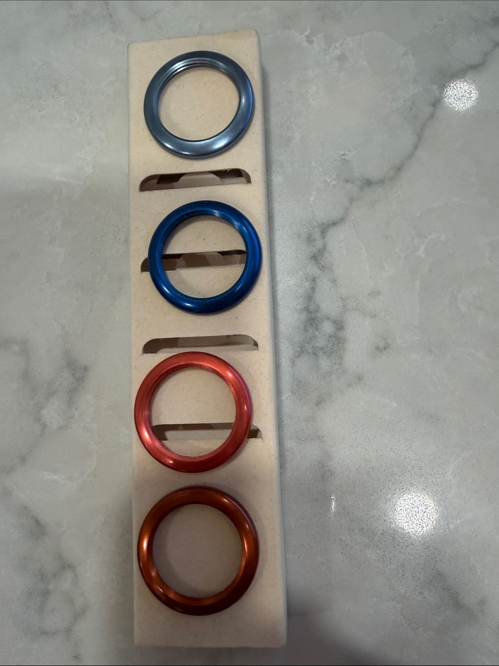 Gucci Multicolor Bezel in Red, Orange, Blue, Purple - Picture 4 of 4